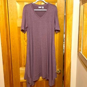 LOGO by Lori Goldstein handkerchief bottom dress with pockets! Never worn